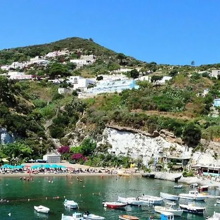 Cala Feola Immobilevante * Ponza