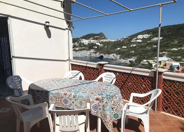 Cala Feola Immobilevante * Понца